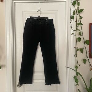 Whowhatwear stretchy distressed crop kick black jeans size 8